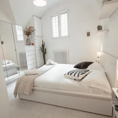 Oltrarno Charm Apartment-3